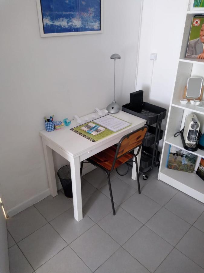 Charming Studio With Patio In The Heart Of Марсель Екстер'єр фото